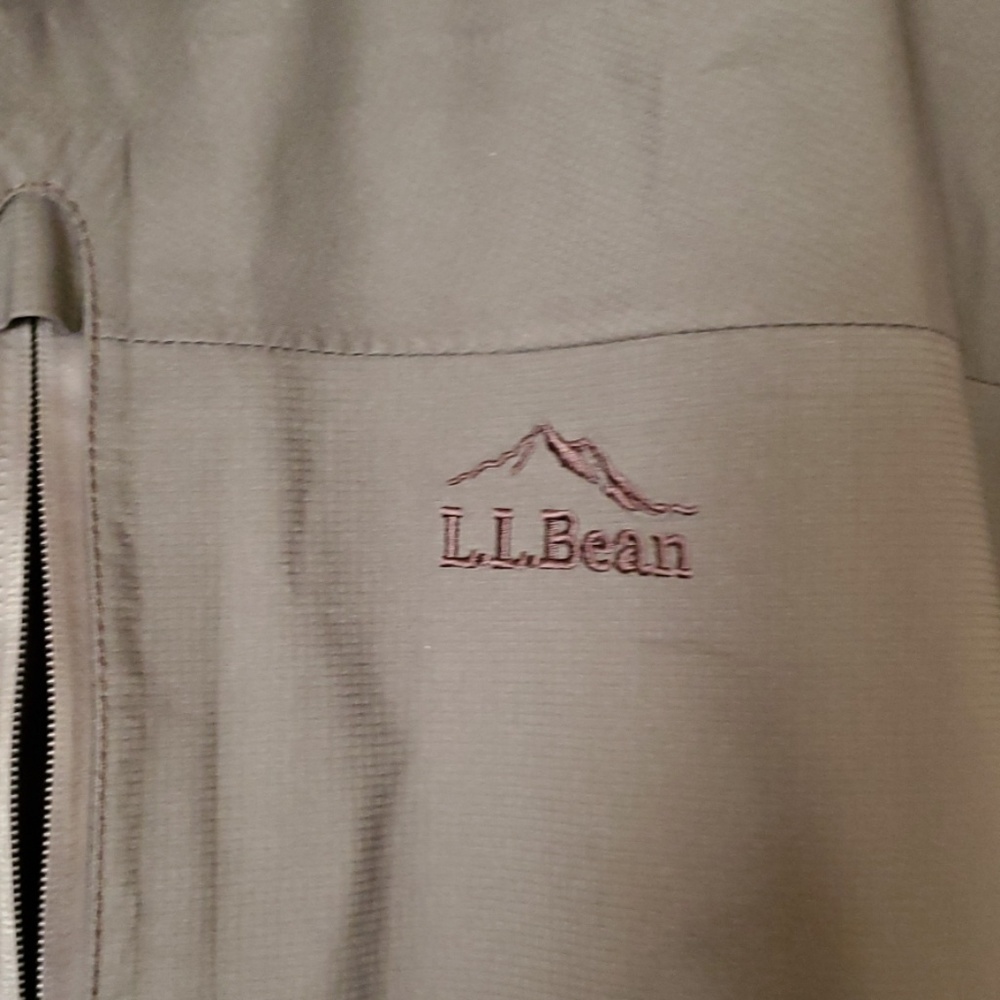 L.L.Bean Lightweight Jacket - Picture 2 of 3